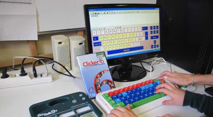 Nostra Famiglia: i ragazzi imparano a comunicare grazie al pc