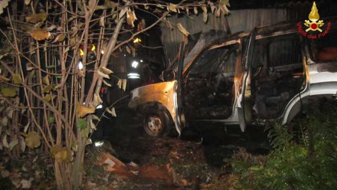 vigili_fuoco_auto_incendio (1)