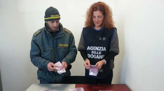 Soldi non dichiarati in dogana: la finanza sequestra 90mila€