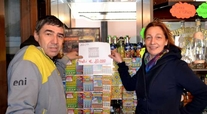 Mandello, “gratta” un biglietto da 2 euro e ne vince 10.000