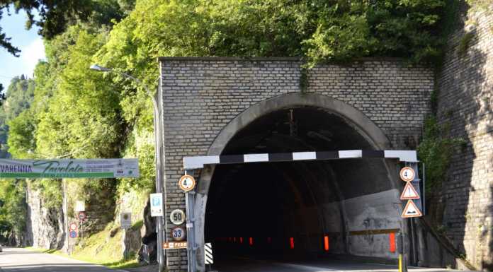 SP72: Lavori notturni nella galleria di Varenna dal 28 giugno fino al 3 luglio