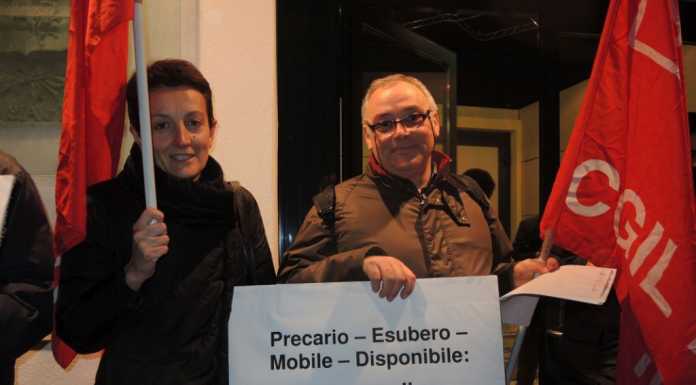 Protesta dei lavoratori della Provincia: più di 100 posti “tagliati”