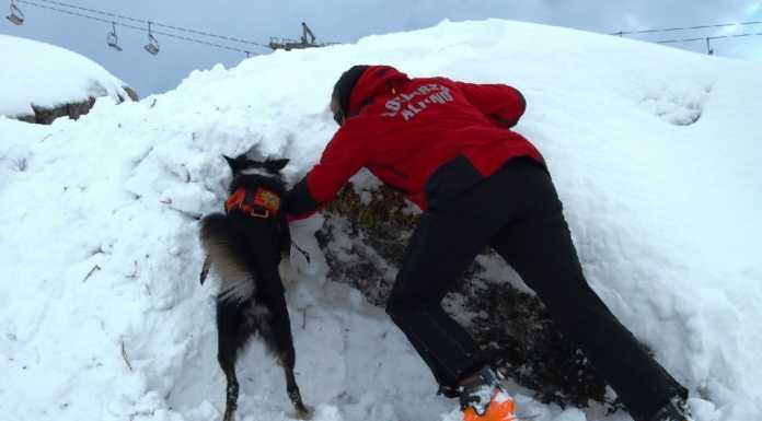 Cai Ballabio. Serata “sicuri in montagna” e gita alle grotte di Laorca Sicuri sulla Neve Piani di Bobbio 18-01-15