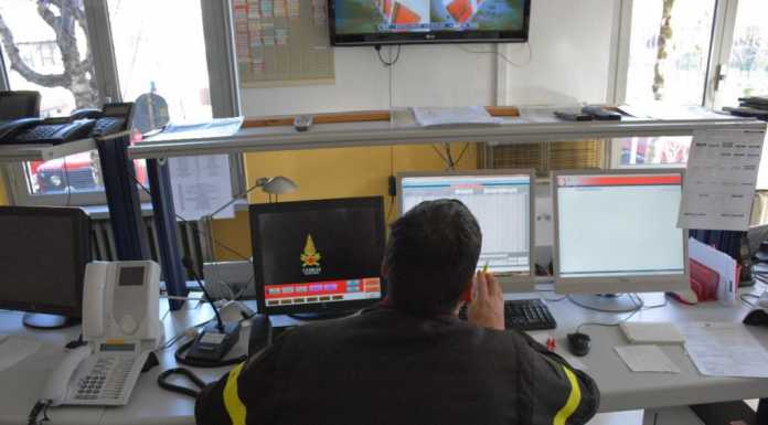 Vento e danni: pompieri ancora al lavoro per piante pericolanti