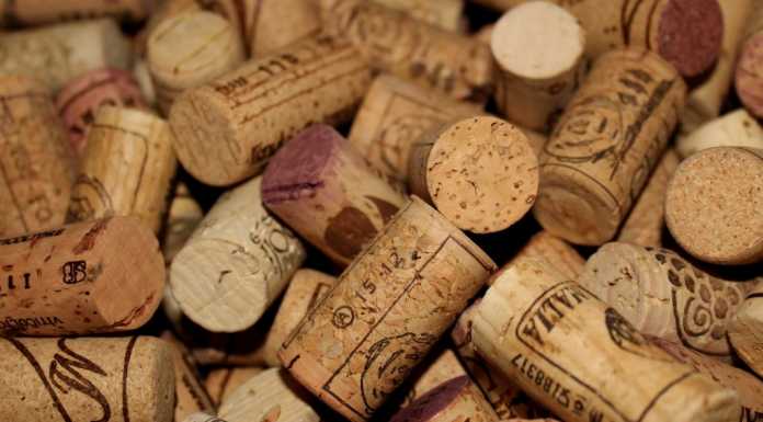 Bottega Equosolidale: ogni anno 250.000 tappi di sughero