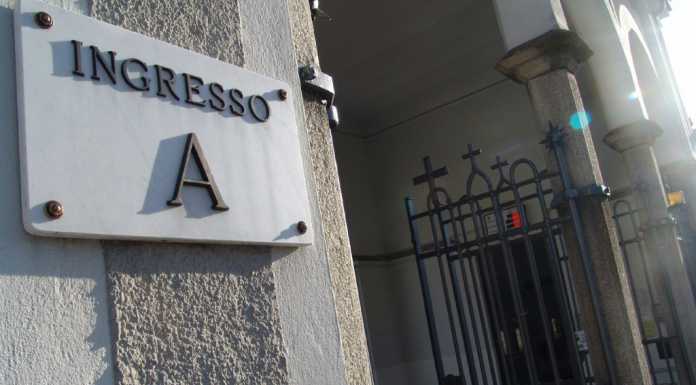 Il cimitero chiude in anticipo per la partita del Lecco, gente bloccata all’interno Cimitero Castello