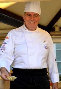 Lo chef varennese Ferruccio Castelli. A lui è affidata la nuova rubrica di ricette sul sito Internet www.varennaturismo.com.