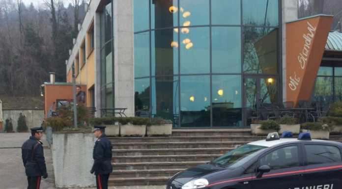 Oggiono. Rubano negli spogliatoi della piscina, arrestati dai Carabinieri