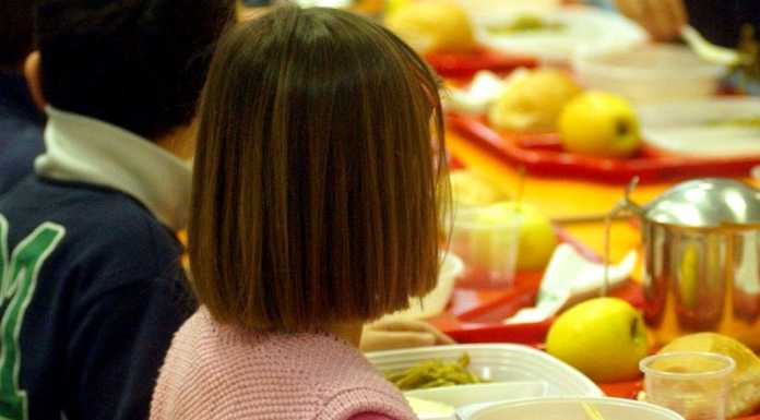 Scuole: in crisi la ditta del servizio mensa, Cambia Calolzio chiede chiarimenti mensa scolastica