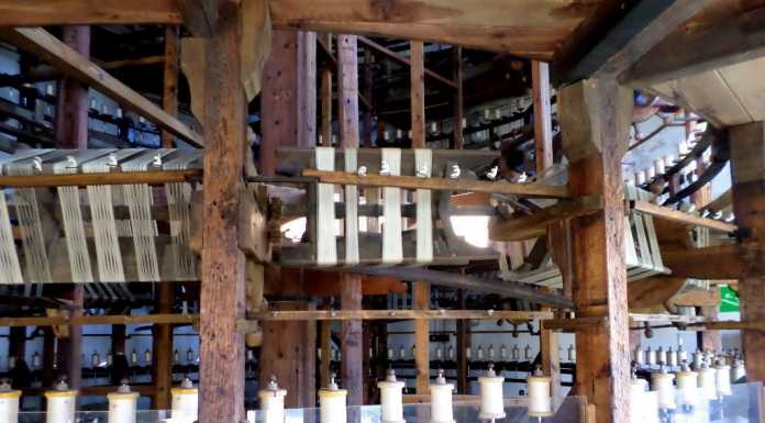 “Uova di baco e rami di gelso”, laboratorio creativo ad Abbadia