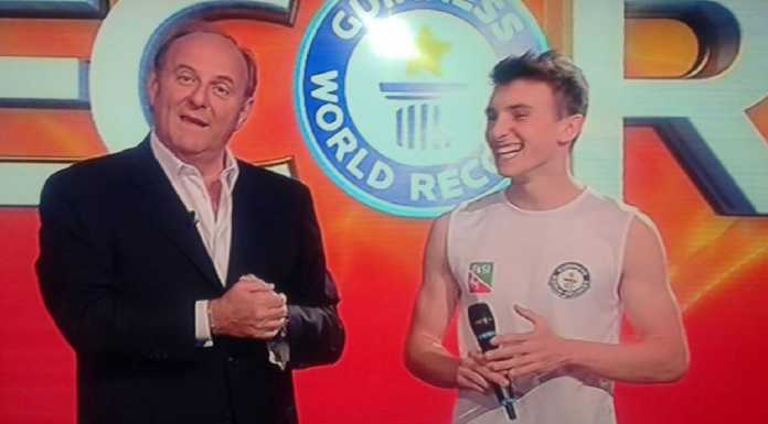 Il “ragnetto” Carnati fa il record allo “Show dei Record”