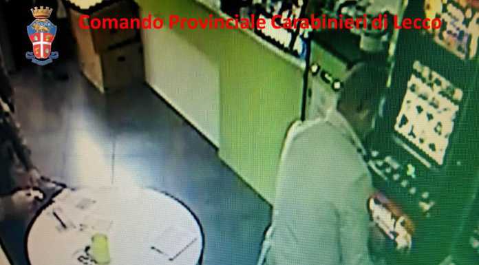 Manomettevano le slot per rubarne i soldi: arrestati