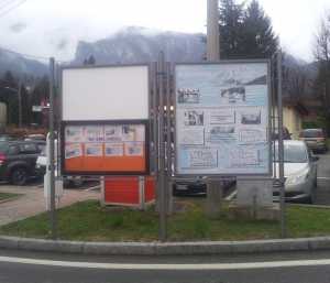 I cartelli posti in via Confalonieri