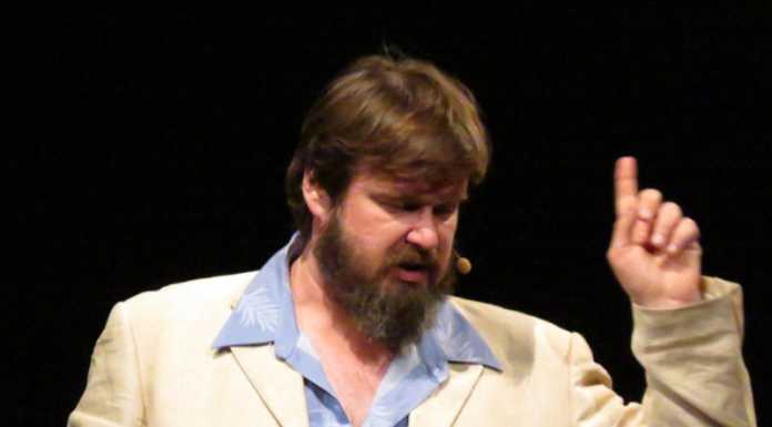 Risate amare al teatro della Società con “Gente Inattesa” di Battiston e Sidoti