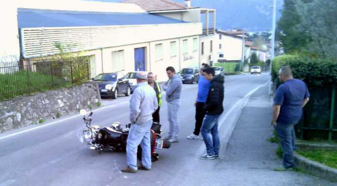 Maggiana: scontro tra auto e moto, ferito un centauro