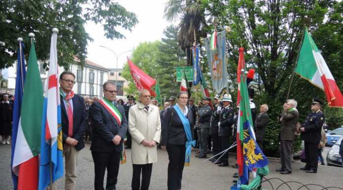 Lecco festeggia il 70° della Liberazione, in centinaia al corteo