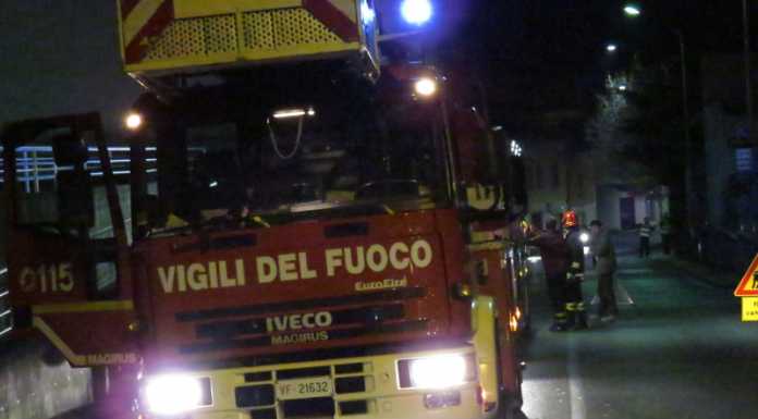 C.so Promessi Sposi: incendio in serata, intervengono i VVF