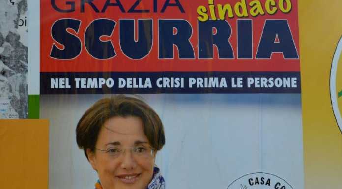 Mandello verso il voto: strappati alcuni manifesti di Grazia Scurria