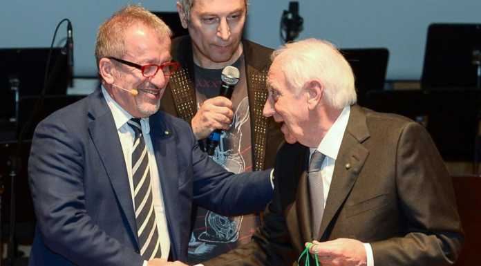 Maroni consegna il “Rosa Camuna” alla Colombo Costruzioni