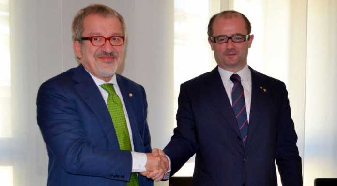 Ponte generazionale, Maroni a Lecco: “Noi con i giovani e per il lavoro”