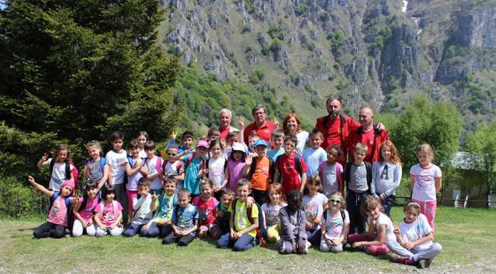Alunni della O. Romero di Suello a lezione con il Soccorso Alpino
