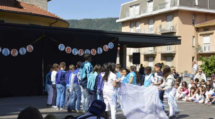 Calolzio. “EsploriAMO il paese… racconta”: che spettacolo in piazza