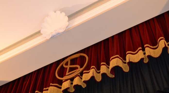 Teatro San Lorenzo di Mandello, in scena il mondo virtuale