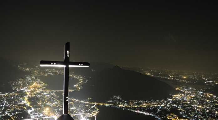 Campanile e crocione “azzuri” nella Settimana per il diabete