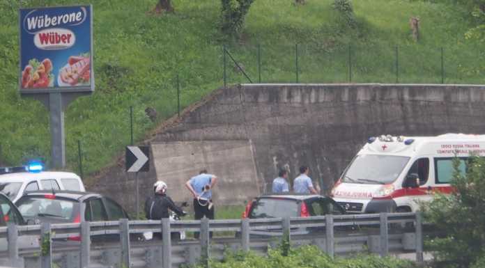 Barzanò: scontro tra due moto, centauri all’ospedale