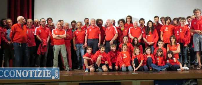 “Serata Maglioni in Rosso”: i Ragni danno spettacolo