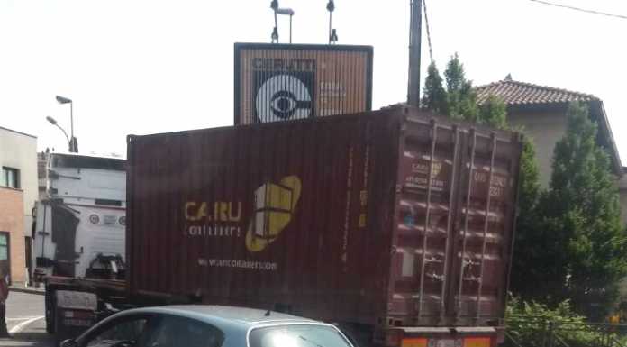 Camion in panne: code in mattinata tra Cesana e Pusiano