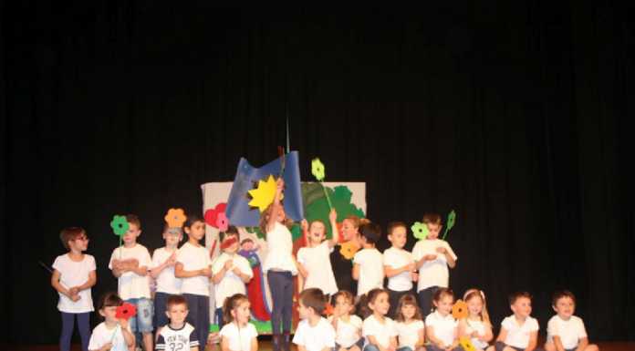 Applausi e diplomi per i bimbi della scuola dell’infanzia di Olcio
