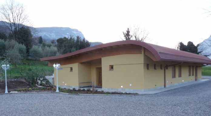 Abbadia, i testimoni di Geova inaugurano la nuova “sala del Regno”