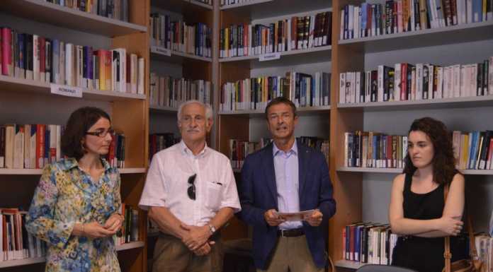 Avis Calolzio: libri alla biblioteca di Erve per il 50° di fondazione