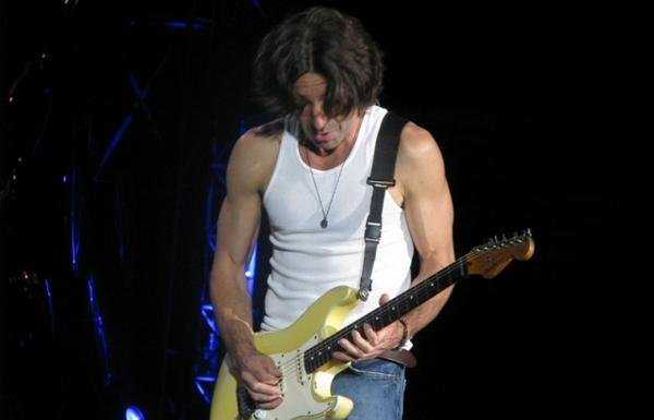 Ferrara: “Quante emozioni il concerto di Burns! Ora lavoreremo per il 2016”