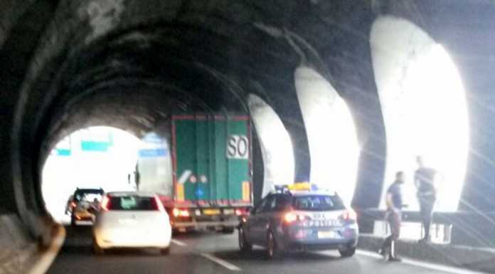 Camion in panne: code in mattinata tra Abbadia e Lecco
