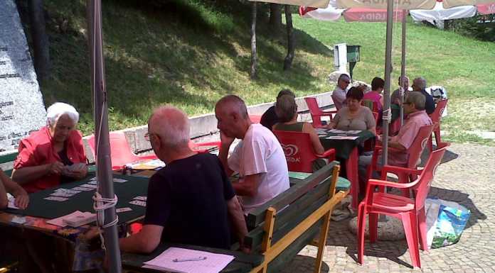 Spi Cgil: prima torneo di burraco benefico ai Piani d’Erna