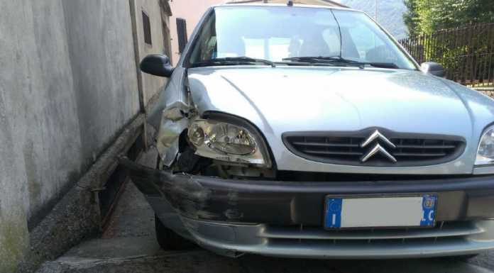 Calolzio: con l’auto contro un muro, soccorso un anziano