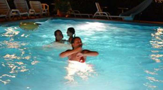 Merate: “party” notturno alla piscina comunale, 4 giovani denunciati