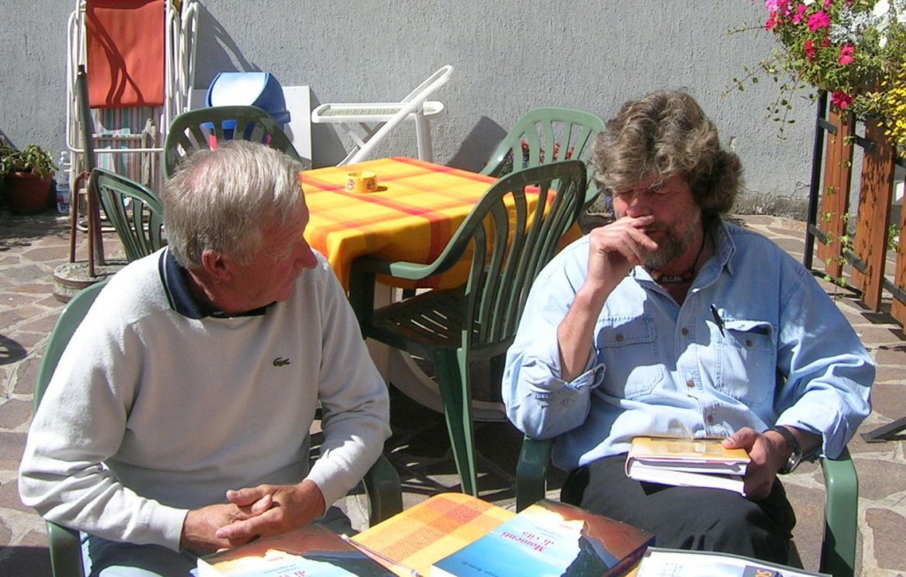Giorgio Redaelli in una foto che lo ritrae con Reinhold Messner.