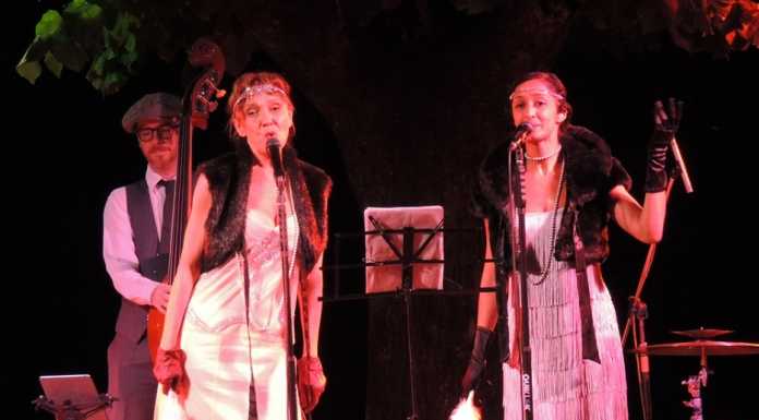 Lierna propone lo swing e piazza IV Novembre fa il “tutto esaurito”