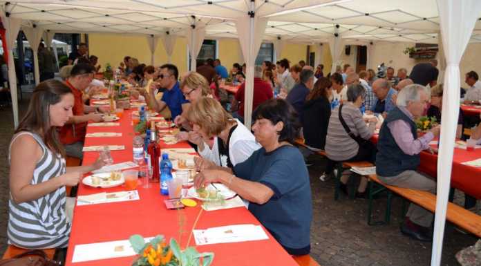 Varenna: domenica torna la Tavolata in piazza, IV edizione