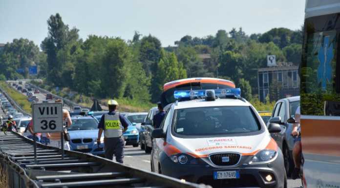 Garbagnate: schianto sulla “super”, code e un 33enne ferito