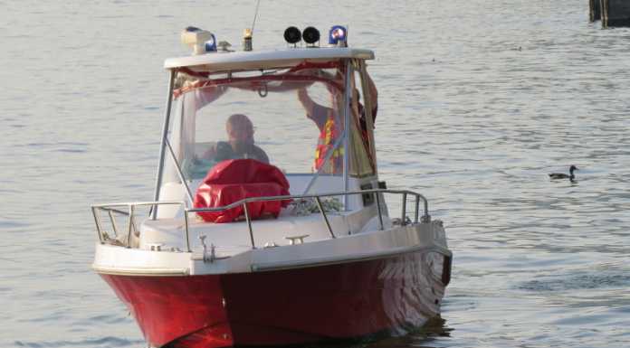 Domenica di ricerche senza risultato per il 65enne disperso nel lago