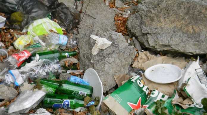 Moregallo. Lettera: “Il degrado c’è eccome e mancano parcheggi”