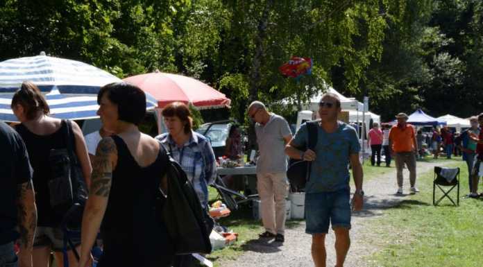 A Civate la “Festa del Lago”: bancarelle e musica sulle rive di Isella