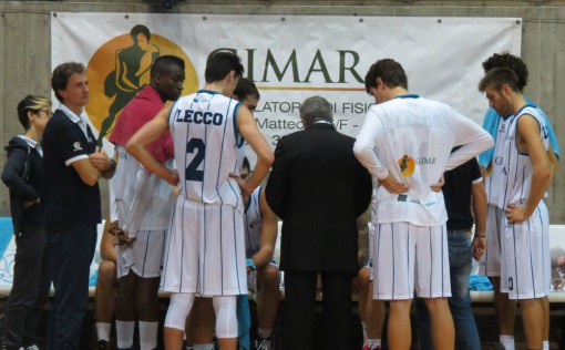 Basket Lecco squadra time out-2