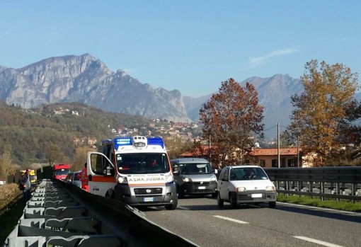 Incidente a Suello: rallentamenti in mattinata sulla SS36