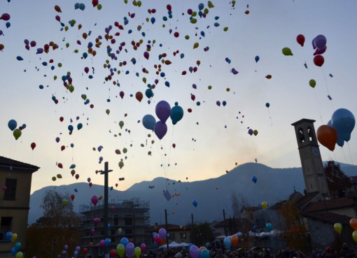 lancio-palloncini_Mandello_2015 (17)