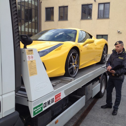 ferrari_gialla_finanza